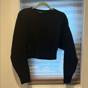 TALENTLESS Dolman Crop Crewneck